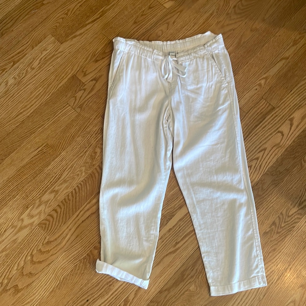 Old Navy Cream Cropped Pants